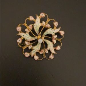 🌸Vintage Dainty Flower Brooch🌸
